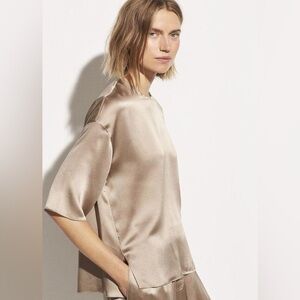 VINCE | short sleeve medium satin tee crew neck blouse